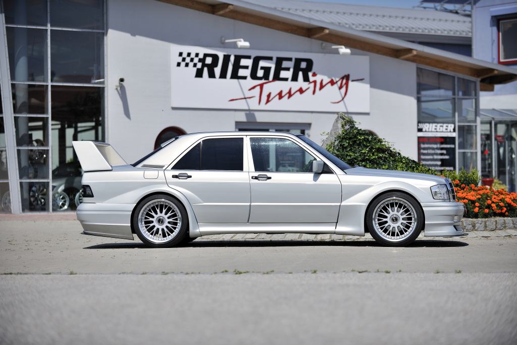 /images/gallery/Mercedes 190 W201